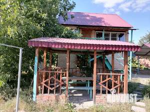 Дом 42м&sup2;, 2-этажный, участок 13 сот.  