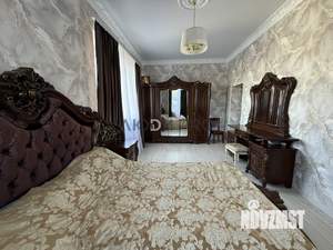 Дом 240м&sup2;, 2-этажный, участок 12 сот.  