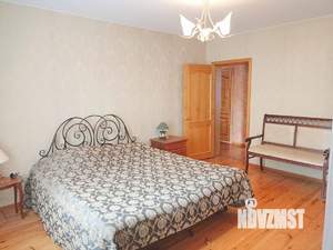 Дом 228м², 2-этажный, участок 3 сот.  