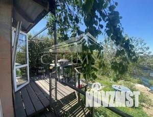 Дом 206м&sup2;, 3-этажный, участок 12 сот.  