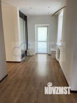 Коттедж 374м², 2-этажный, участок 15 сот.  