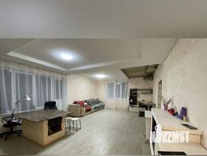 Дом 180м², 2-этажный, участок 8 сот.  
