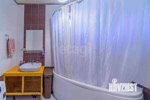 Дом 184м&sup2;, 3-этажный, участок 4 сот.  