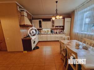 Дом 140м&sup2;, 2-этажный, участок 3 сот.  