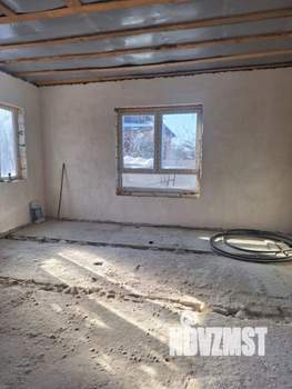 Дом 60м&sup2;, 1-этажный, участок 6 сот.  