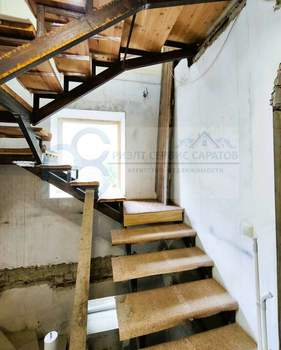 Дом 250м², 2-этажный, участок 6 сот.  
