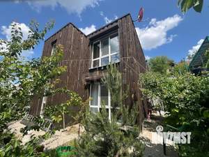 Дом 142м&sup2;, 2-этажный, участок 4 сот.  