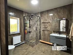 Дом 220м², 2-этажный, участок 6 сот.  