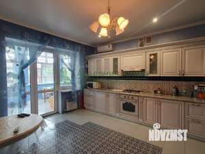 Дом 174м&sup2;, 2-этажный, участок 9 сот.  