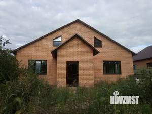 Коттедж 180м&sup2;, 2-этажный, участок 5 сот.  
