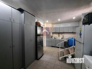 Дом 180м², 2-этажный, участок 8 сот.  