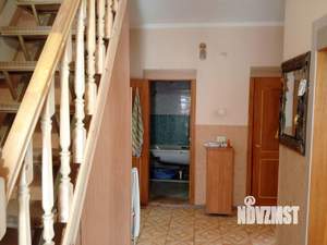 Дом 140м², 2-этажный, участок 5 сот.  