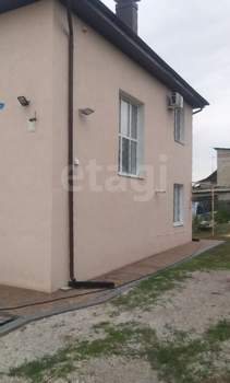 Дом 220м&sup2;, 2-этажный, участок 6 сот.  