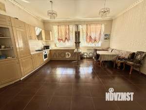 Дом 240м&sup2;, 2-этажный, участок 12 сот.  