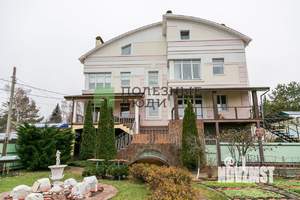 Коттедж 280м², 3-этажный, участок 9 сот.  