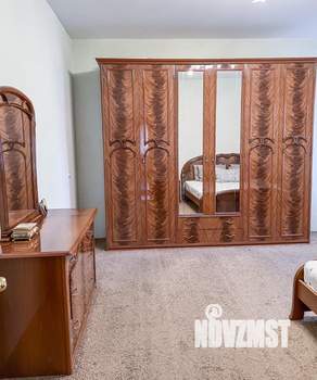Коттедж 330м², 2-этажный, участок 4 сот.  