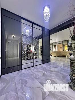 Коттедж 270м², 2-этажный, участок 10 сот.  