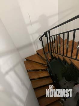 Дом 164м&sup2;, 2-этажный, участок 10 сот.  