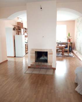 Дом 256м², 2-этажный, участок 16 сот.  