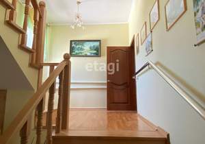 Дом 320м&sup2;, 3-этажный, участок 14 сот.  