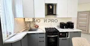 Дом 100м&sup2;, 2-этажный, участок 3 сот.  