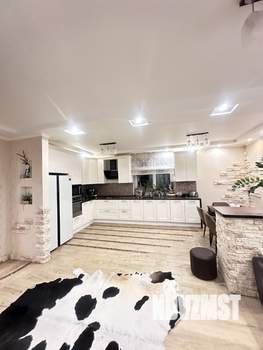 Дом 262м², 4-этажный, участок 1035 сот.  