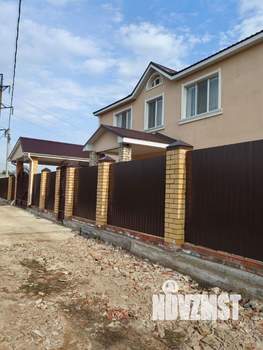 Дом 222м&sup2;, 2-этажный, участок 6 сот.  