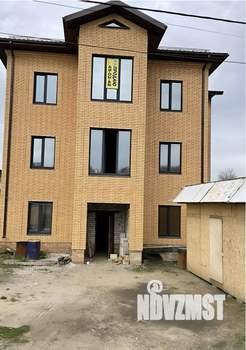 Коттедж 314м&sup2;, 3-этажный, участок 8 сот.  