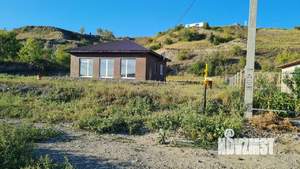 Коттедж 82м&sup2;, 1-этажный, участок 7 сот.  