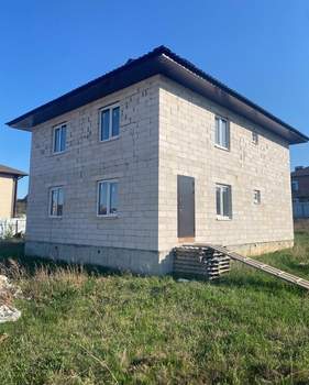 Дом 160м², 2-этажный, участок 10 сот.  