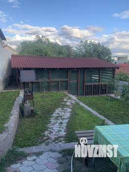 Дом 184м&sup2;, 2-этажный, участок 6 сот.  