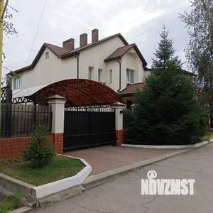 Коттедж 460м², 3-этажный, участок 15 сот.  
