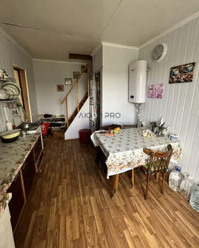 Дом 30м&sup2;, 2-этажный, участок 6 сот.  