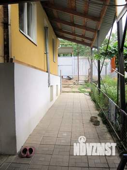 Дом 61м&sup2;, 2-этажный, участок 7 сот.  