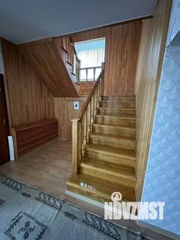 Коттедж 360м², 3-этажный, участок 3 сот.  