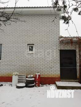 Дом 232м&sup2;, 2-этажный, участок 6 сот.  