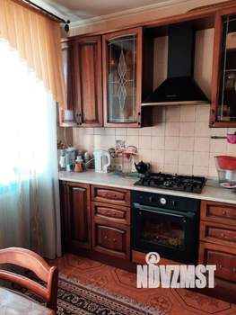 Коттедж 225м², 2-этажный, участок 8 сот.  