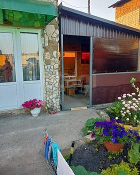 Дом 50м&sup2;, 2-этажный, участок 6 сот.  