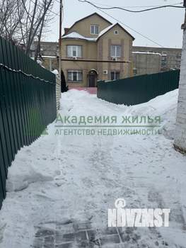 Дом 250м&sup2;, 3-этажный, участок 4 сот.  