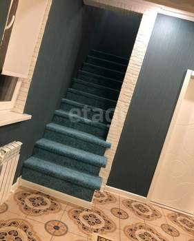 Дом 210м², 3-этажный, участок 3 сот.  