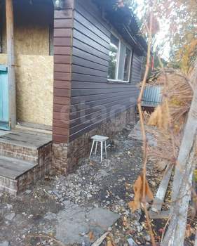 Дом 30м&sup2;, 2-этажный, участок 10 сот.  