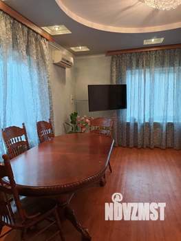 Дом 190м&sup2;, 2-этажный, участок 9 сот.  