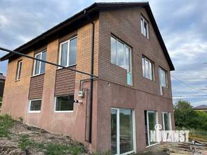 Дом 167м&sup2;, 3-этажный, участок 6 сот.  