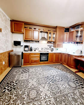 Дом 431м&sup2;, 2-этажный, участок 10 сот.  