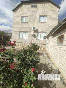 Дом 197м², 3-этажный, участок 6 сот.  