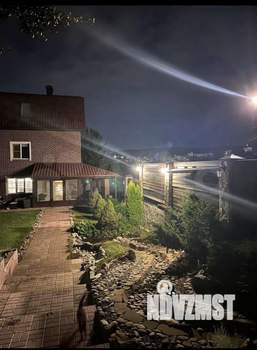 Коттедж 250м&sup2;, 3-этажный, участок 9 сот.  