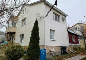 Дом 159м², 3-этажный, участок 4 сот.  