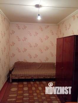Дом 36м², 2-этажный, участок 8 сот.  