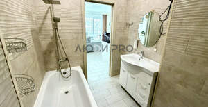 Дом 100м&sup2;, 2-этажный, участок 3 сот.  