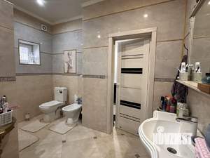 Дом 450м&sup2;, 2-этажный, участок 6 сот.  